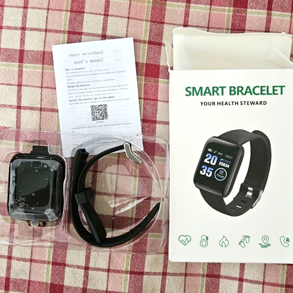 Smart fitness bracelet